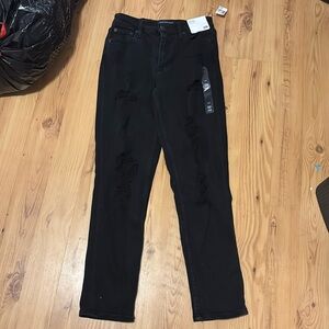Aeropostal black stretch mom rippped jeans 2R brand new